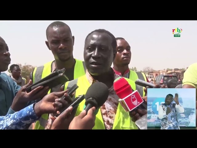 Le ministre des Infrastructures visite les travaux de réhabilitation de la route Koudougou-Sakoinsé