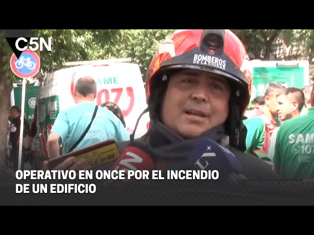 OPERATIVO en ONCE por el INCENDIO de un EDIFICIO