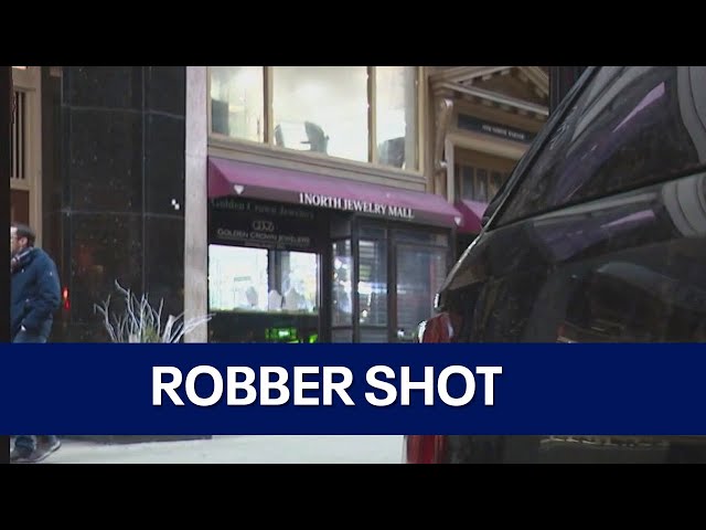 CCL holder shoots attempted robber at store in Chicago's Jewelers Row District