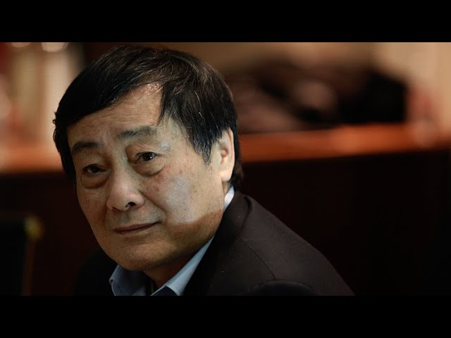 Zong Qinghou: Founder of Chinese beverage giant dies at 79