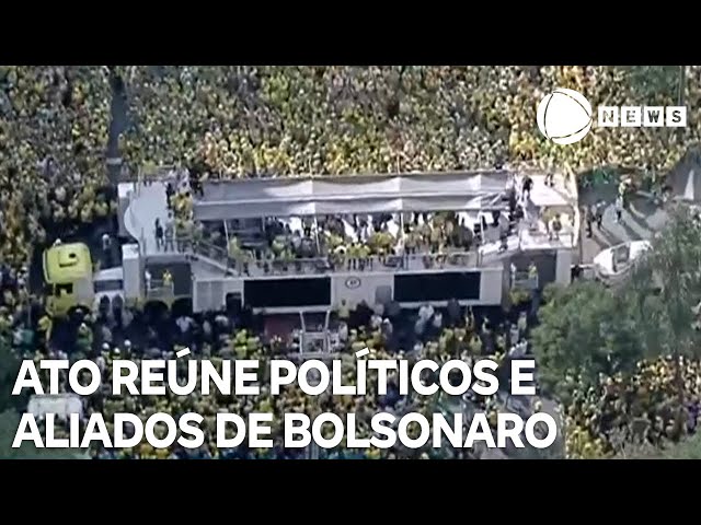 Ato na Paulista reúne políticos e aliados de Bolsonaro