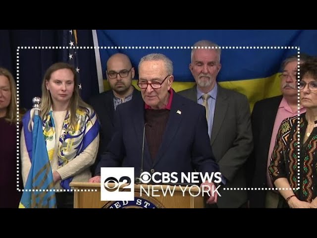 Sen. Chuck Schumer joins local Ukrainians in urging House Republicans to pass aid package