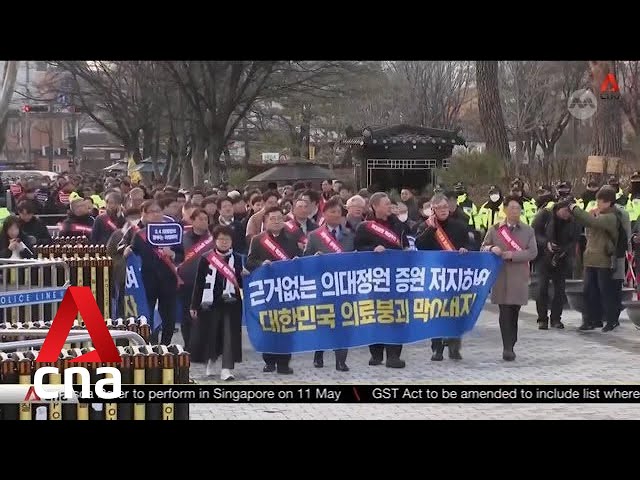 South Korea threatens consequences, sets deadline for striking doctors to return to work