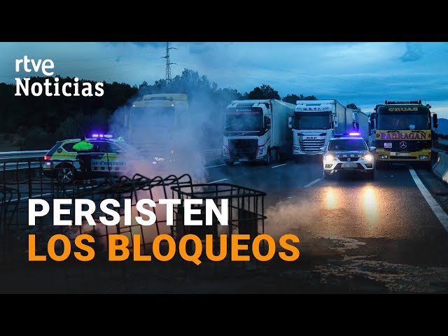 PROTESTAS CAMPO: AGRICULTORES cortan la AP-7 en PONTÓS, GIRONA, en la FRONTERA con FRANCIA | RTVE