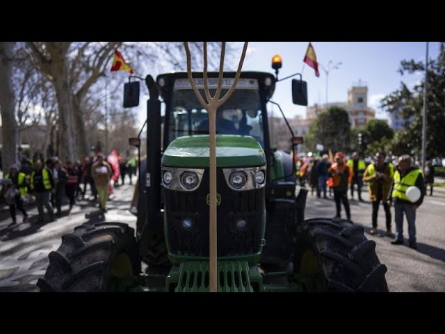 Protesta conjunta a ambos lados del Pirineo con cortes en la autopista AP-7 que une España y Francia