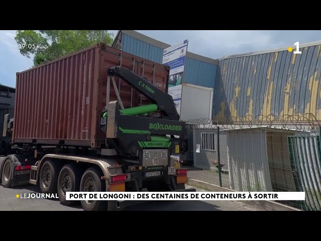 Port de Longoni : des centaines de conteneurs à sortir