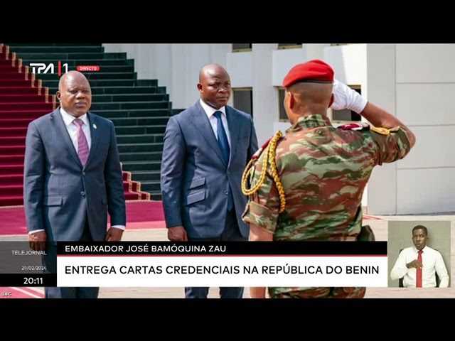 Embaixador José Bamóquina Zau entrega cartas credenciais na república do Benin