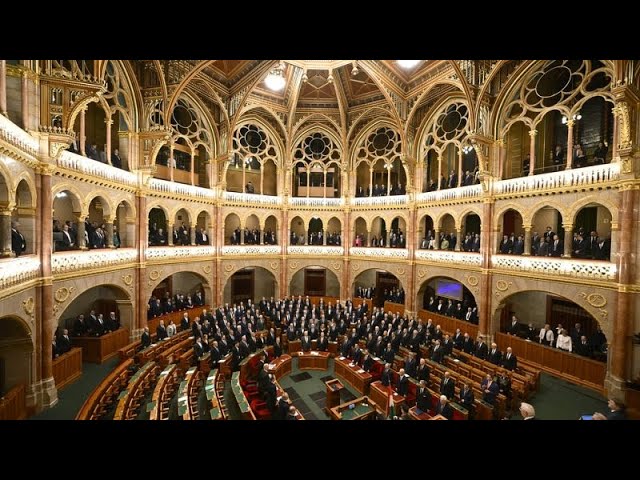 Hungría levanta un muro jurídico contra la inmigración