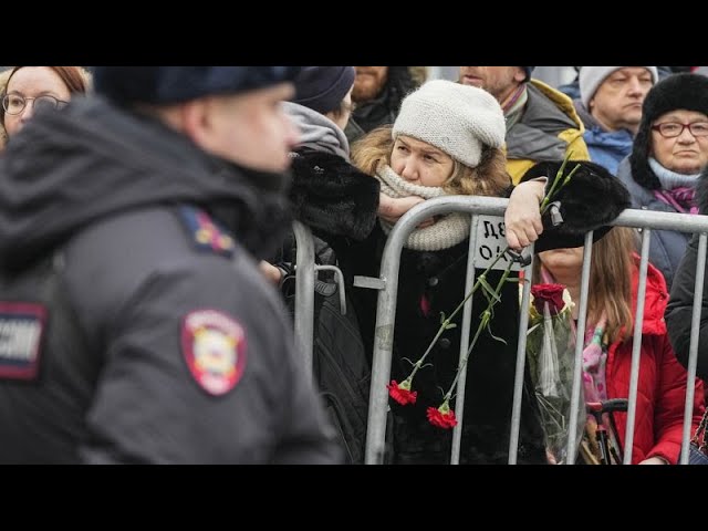 Russie : des milliers de personnes ont assisté aux funérailles d'Alexeï Navalny