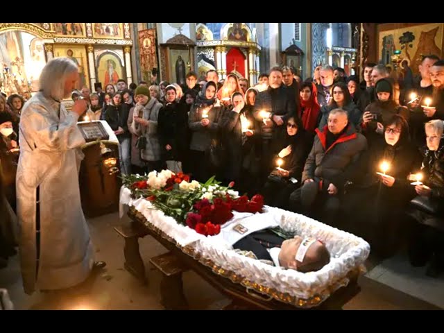 Una multitud acude al funeral del líder opositor Alexei Navalny a pesar de advertencias del Kremlin