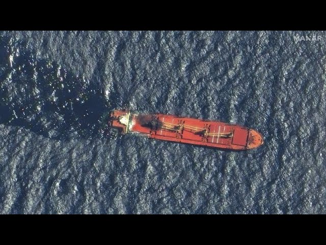 Ship hit earlier by Yemen's Houthi rebels sinks in Red Sea