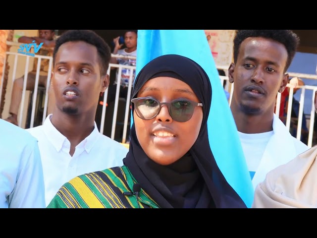 Ardayda somaliyeed ee dhigata Jaamacadda Kambala  oo ka Qayb Galay xuska Dhaqamada Qoomiyadaha.