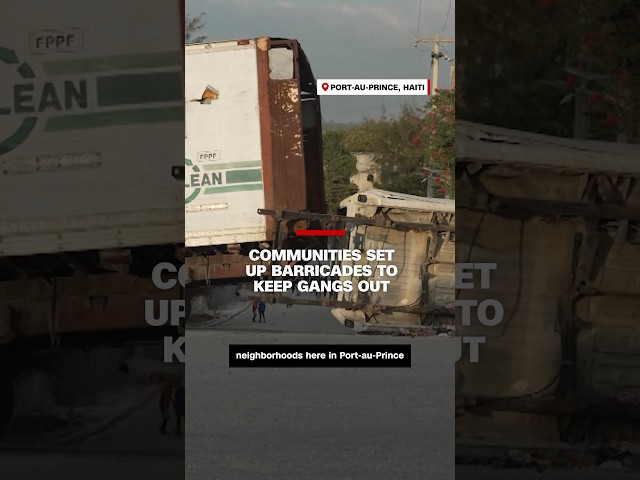 Communities set up barricades to keep gangs out