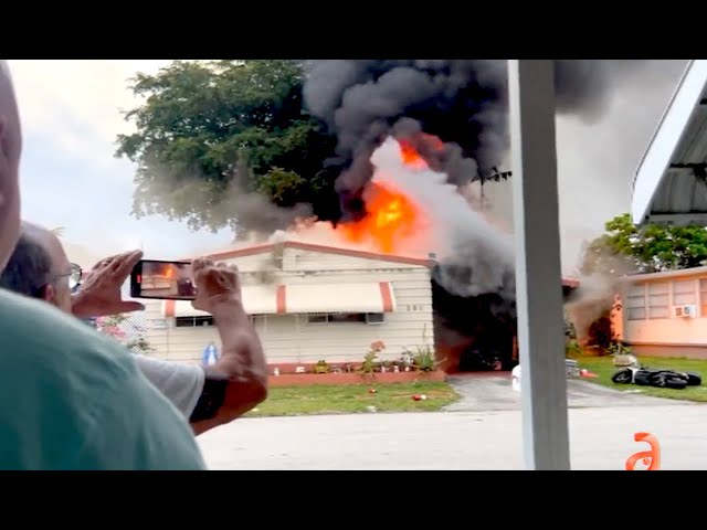 Familia pierde todo tras voraz incendio en un parque de casas móviles