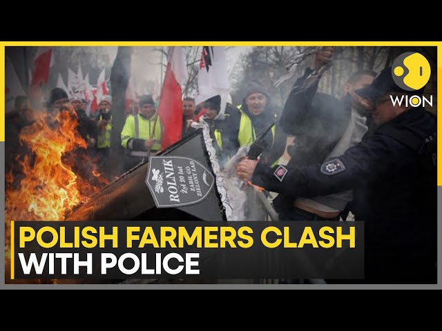 Polish farmers clash with police outside parliament in Warsaw | WION News