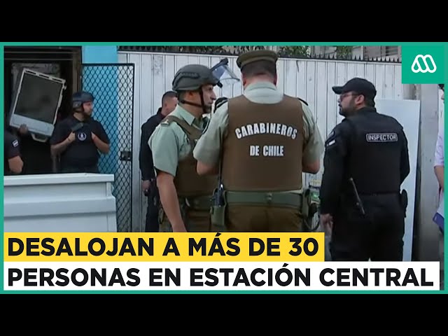 Gran desalojo en Estación Central: Carabineros retira a más de 30 personas del lugar