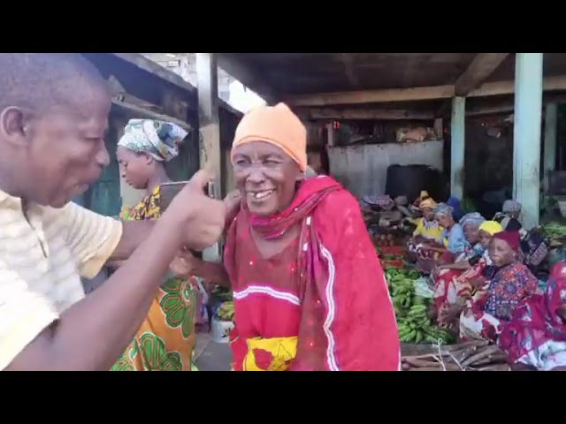 ⁣NDEZE BEYI NE TSUMU : REPORTAGE au marché de Moroni pour les prix en 4 jours de ramadan