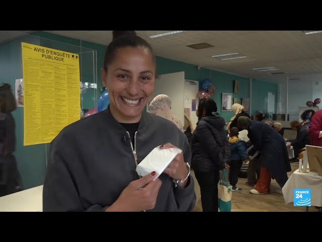 Des distributions gratuites de protections menstruelles féminines pour mettre fin au tabou