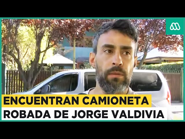 Aparece camioneta robada de "Mago" Valdivia: Vehículo fue encontrado en Macul