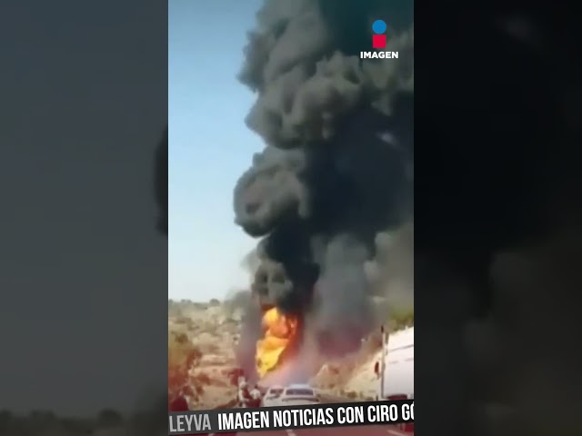 Pipas cargadas de combustible explotaron tras chocar en Oaxaca; hay tres muertos | Shorts | Ciro