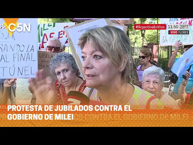 PROTESTA de JUBILADOS contra el GOBIERNO de MILEI