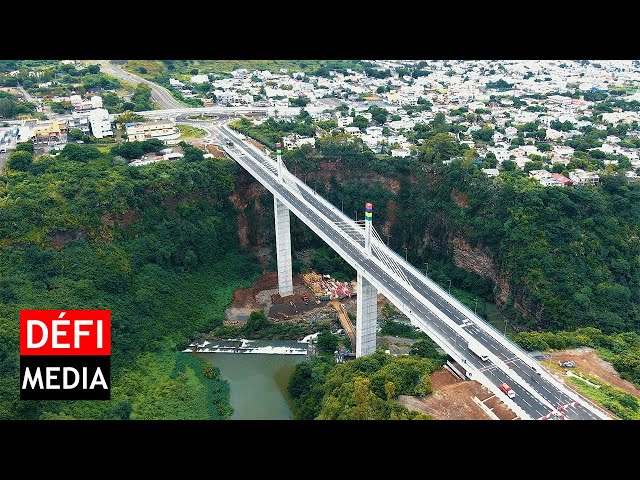 Les images époustouflantes d'un vol de drone au-dessus du pont SAJ