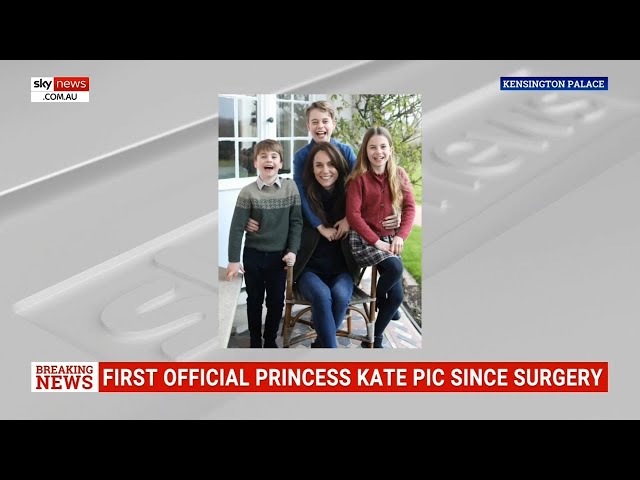 William and Kate ‘take control of the narrative’ by releasing new photograph