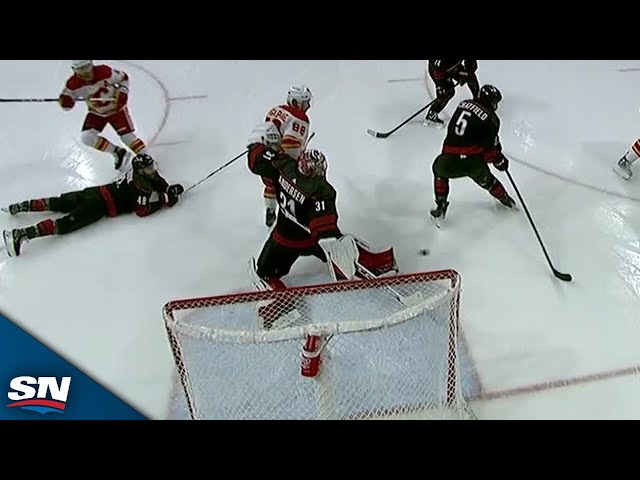 ⁣Hurricanes' Frederik Andersen Makes Unreal Paddle Save To Deny Mikael Backlund