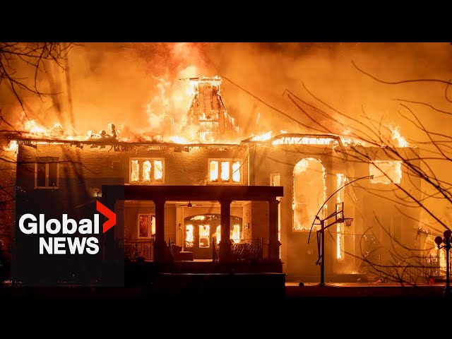 Massive fire in Richmond Hill, Ont. destroys large home under construction