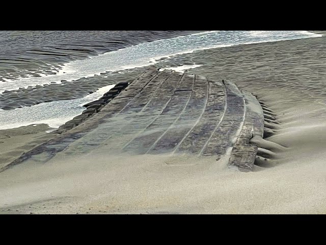 Storms, high tide reveal shipwreck on North Shore beach