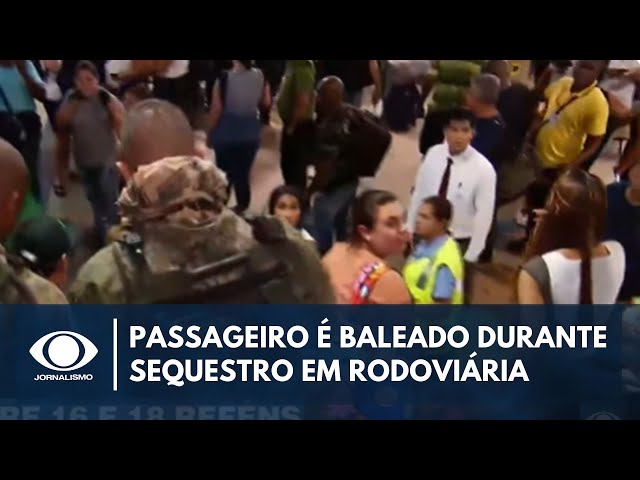 Crianças e idosos estão entre os reféns na Rodoviária Novo Rio (RJ)