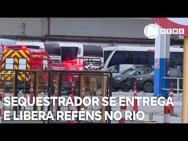 Sequestrador se entrega e libera reféns no Rio de Janeiro