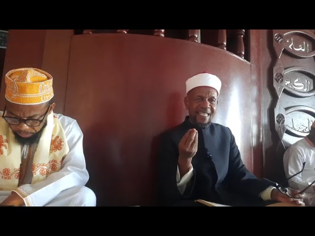 à la  mosquée de Village de tsinimoipanga Badjini domba