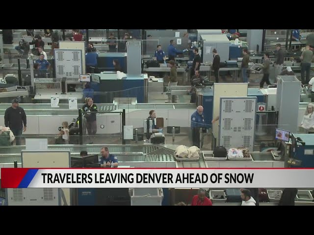 Denver airport has hundreds of canceled flights Thursday