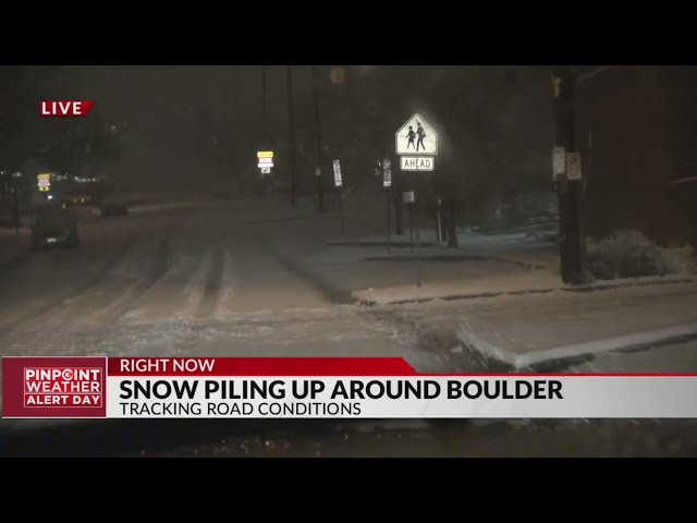 Several inches of snow already piling up around Boulder