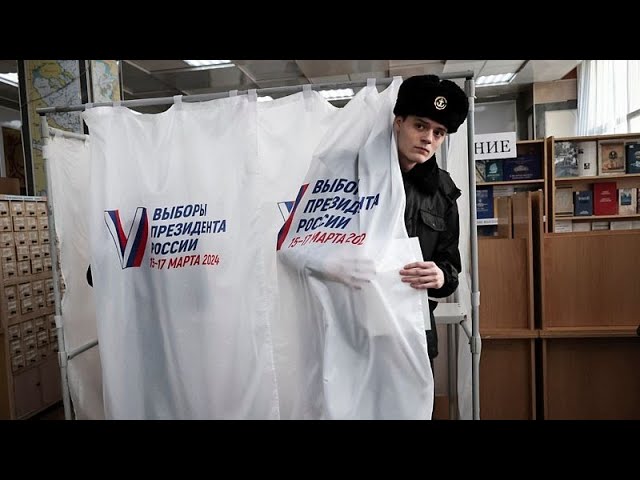 Russians vote in an election that holds little suspense