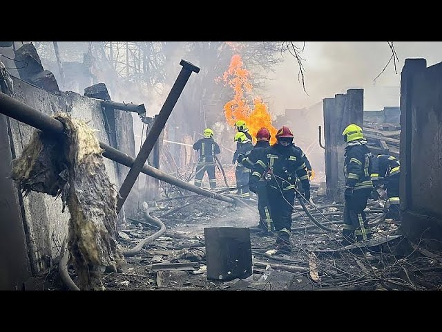 ⁣Erneute Raketenangriffe auf Odessa: Auch Rettungskräfte sind unter den Toten