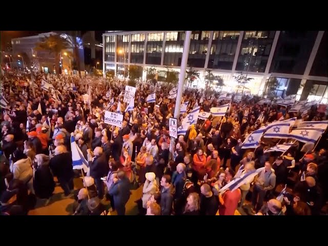 Thousands take to Tel Aviv streets to protest against government