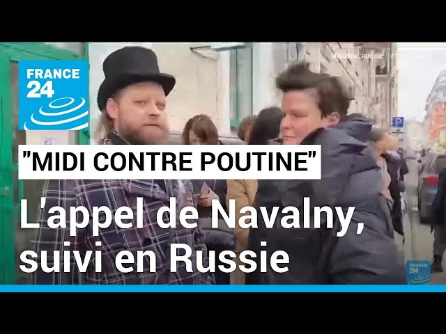 Présidentielle en Russie : à midi, des électeurs ont rendu hommage à Alexeï Navalny