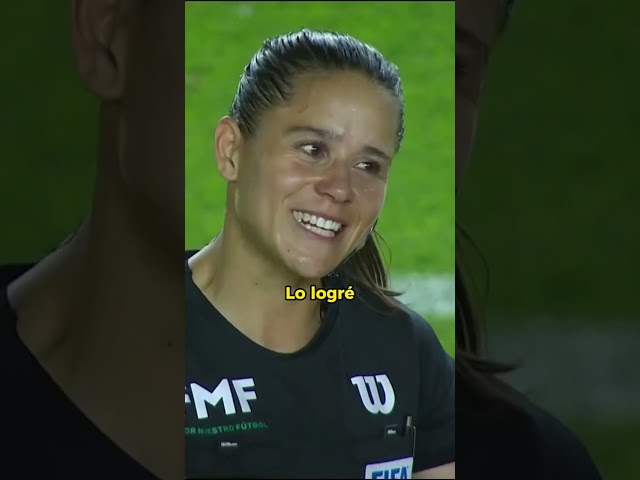 ¡ES UNA CRACK!  Karen Hernández y su emoción tras pitar un partido de Primera División #shorts