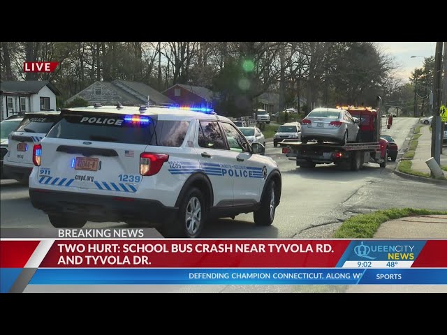 2 injured in south Charlotte wreck involving CMS bus