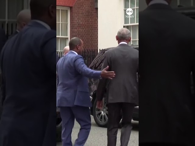 Former Pres. Obama departs Downing St. - ABC News