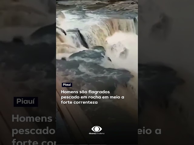 Homens são flagrados pescado em rocha no Piauí