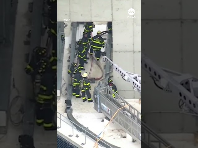 Smoke billows from roof of 72-story building in Lower Manhattan