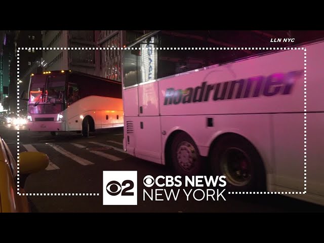 Bus company agrees to temporarily stop transporting migrants to NYC