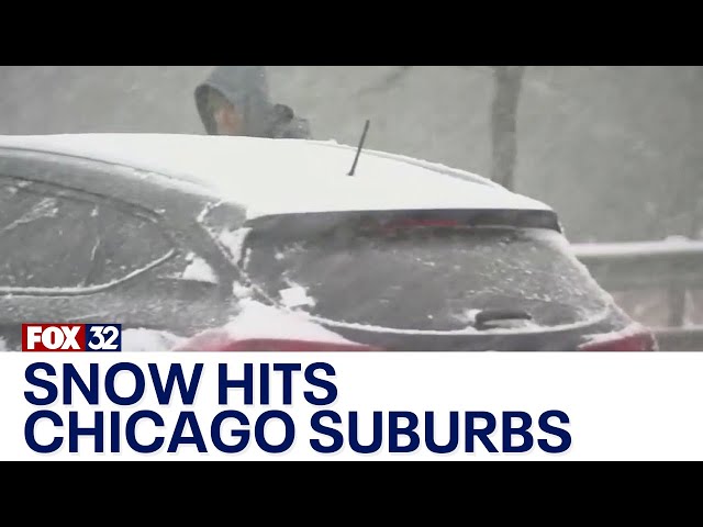 Heavy snow slams Chicago's northern suburbs