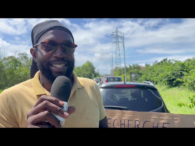 À la croisée des chemins: Erwin et la recherche d'un emploi en bordure de Route à jarry