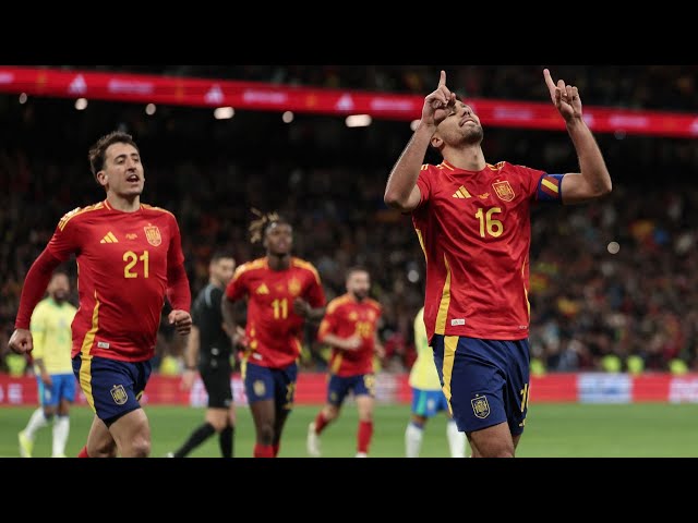 RESUMEN España 3-3 Brasil | Highlights y goles del partido contra el racismo