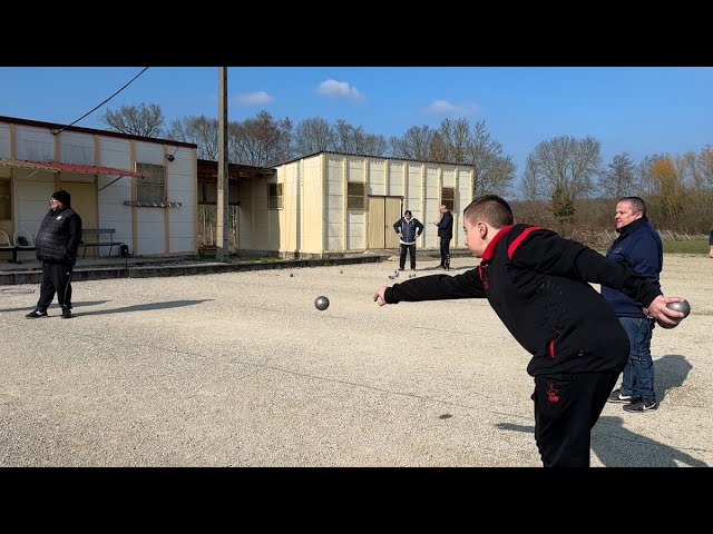 ⁣Mika Gérardot : un jeune prodige de la pétanque