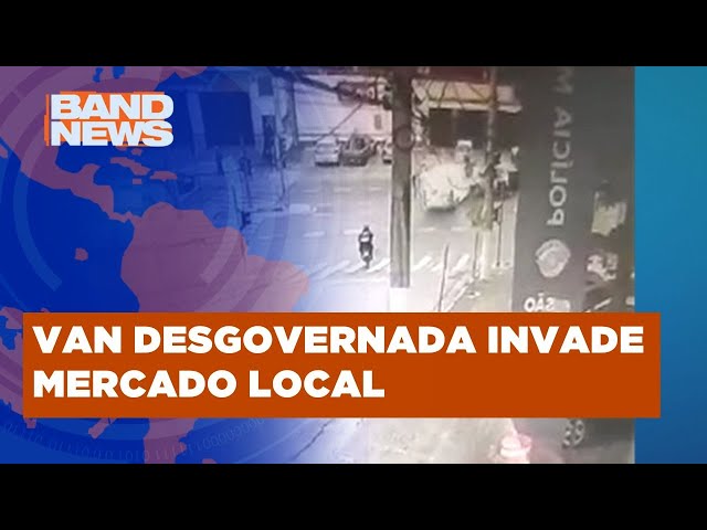 ⁣9 Vítimas: Van desgovernada invade mercado em São Paulo | BandNewsTV